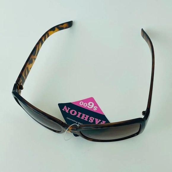 SG00718 Fashion Sunglasses For Women Rectangular, 100% UVA-UVB Protection Brown - Picture 5 of 7